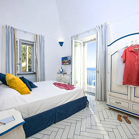 - Maison Nyaraló
